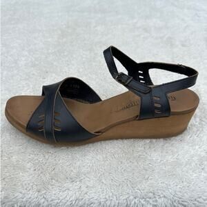 Marshmallows Wedge Sandals 7 Black Faux Leather Union Made